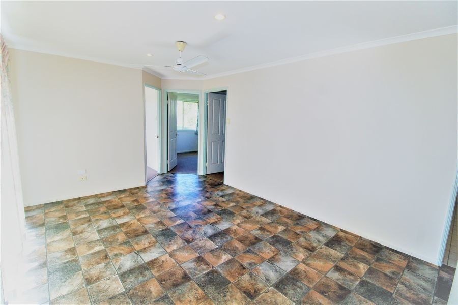 6 Lazarus Court, Eimeo QLD 4740, Image 2