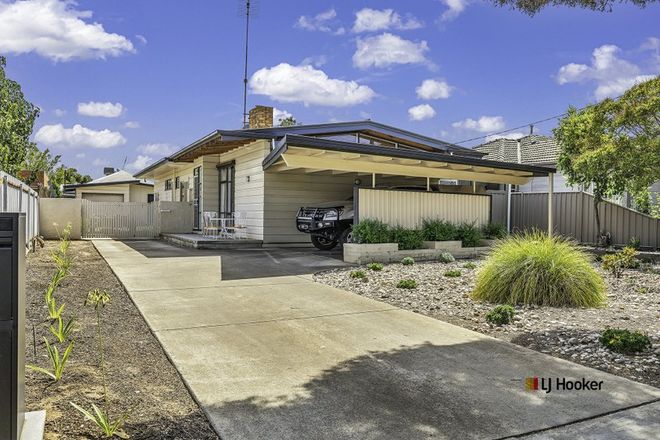 Picture of 10 Cypress Street, ECHUCA VIC 3564