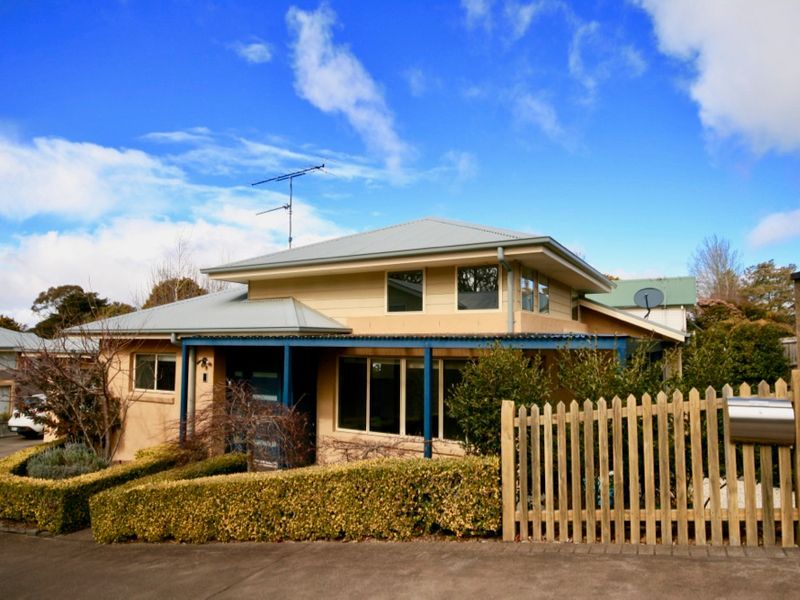 3 bedrooms House in 9/8-10 Grose Street LEURA NSW, 2780