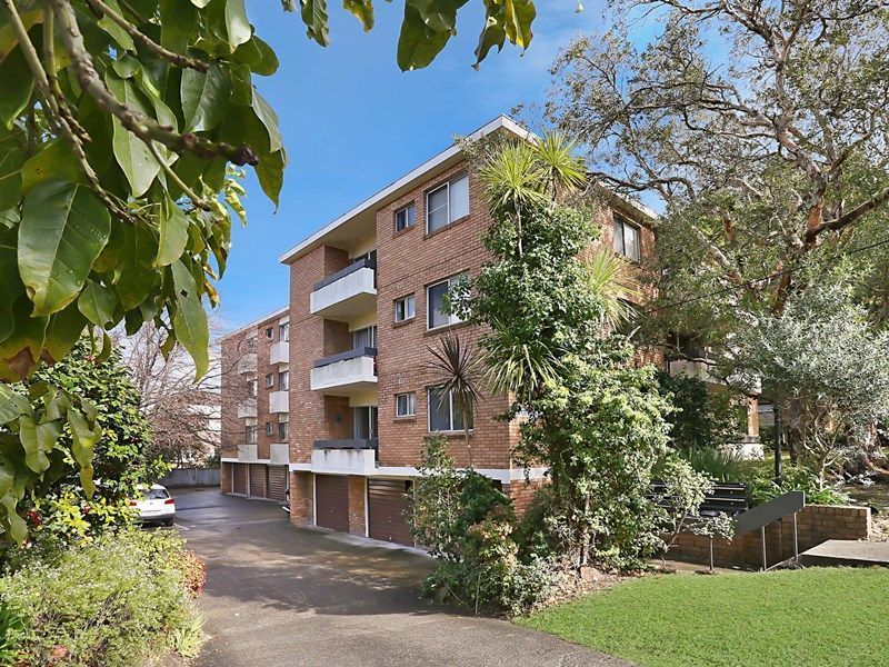 2 bedrooms Apartment / Unit / Flat in 4 Gillies Street WOLLSTONECRAFT NSW, 2065
