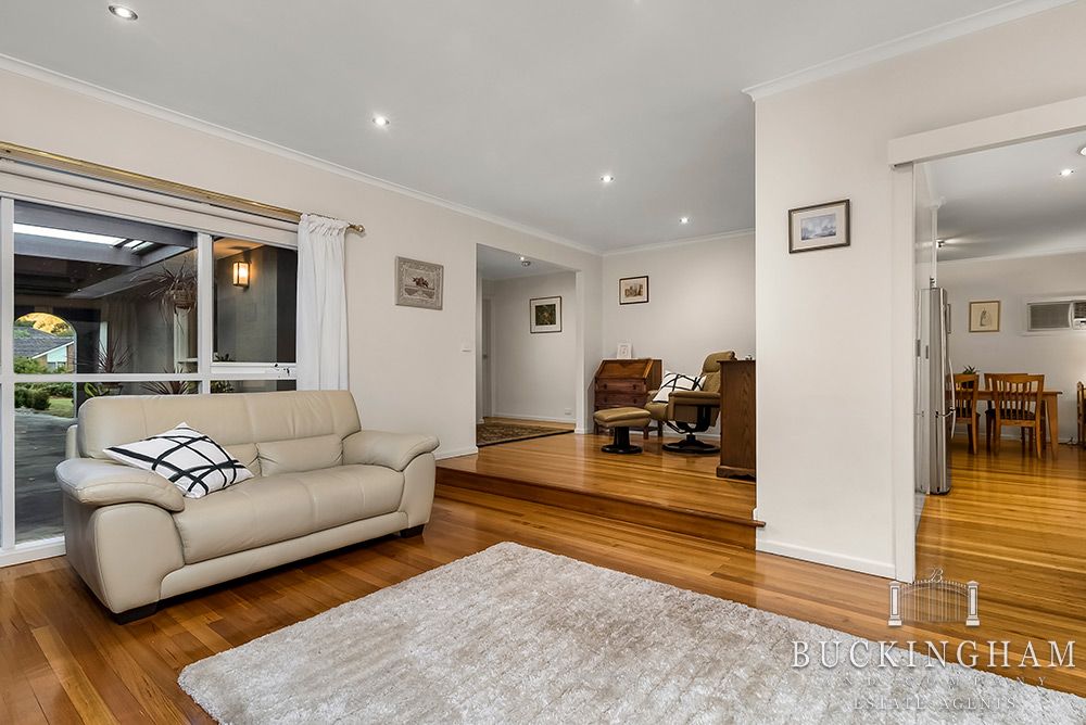 2 Wolangi Court, Greensborough VIC 3088, Image 2