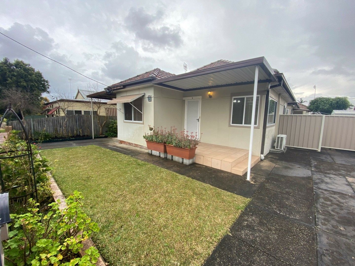 2 bedrooms Villa in 1/85 Oakland Avenue THE ENTRANCE NSW, 2261