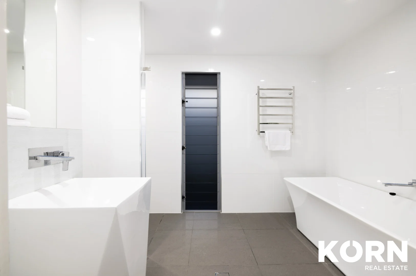 Additional image 18 of 26 Coobowie Street, Broadbeach Waters QLD 4218