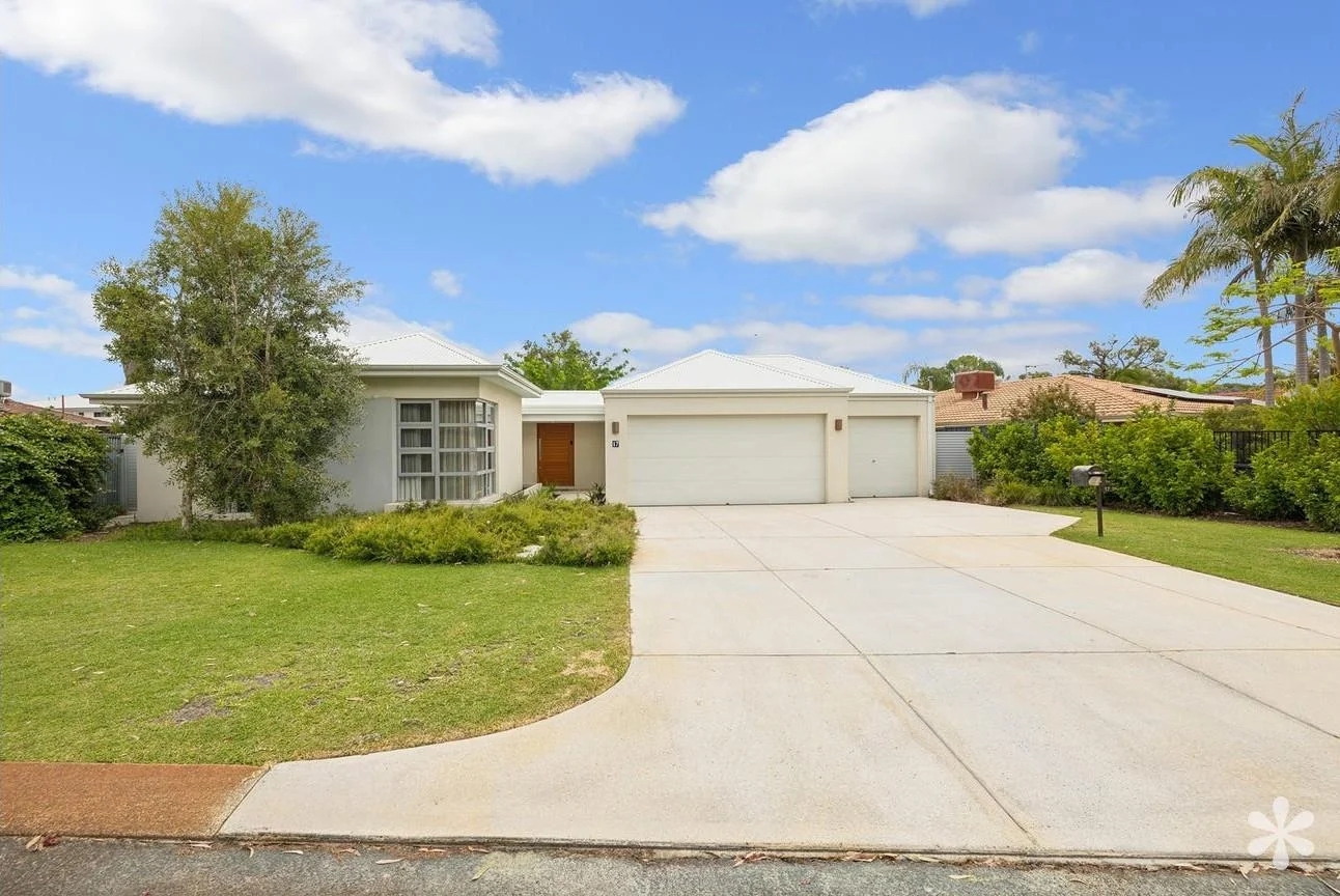 Primary image of 17 Lurnea Place, Karawara WA 6152