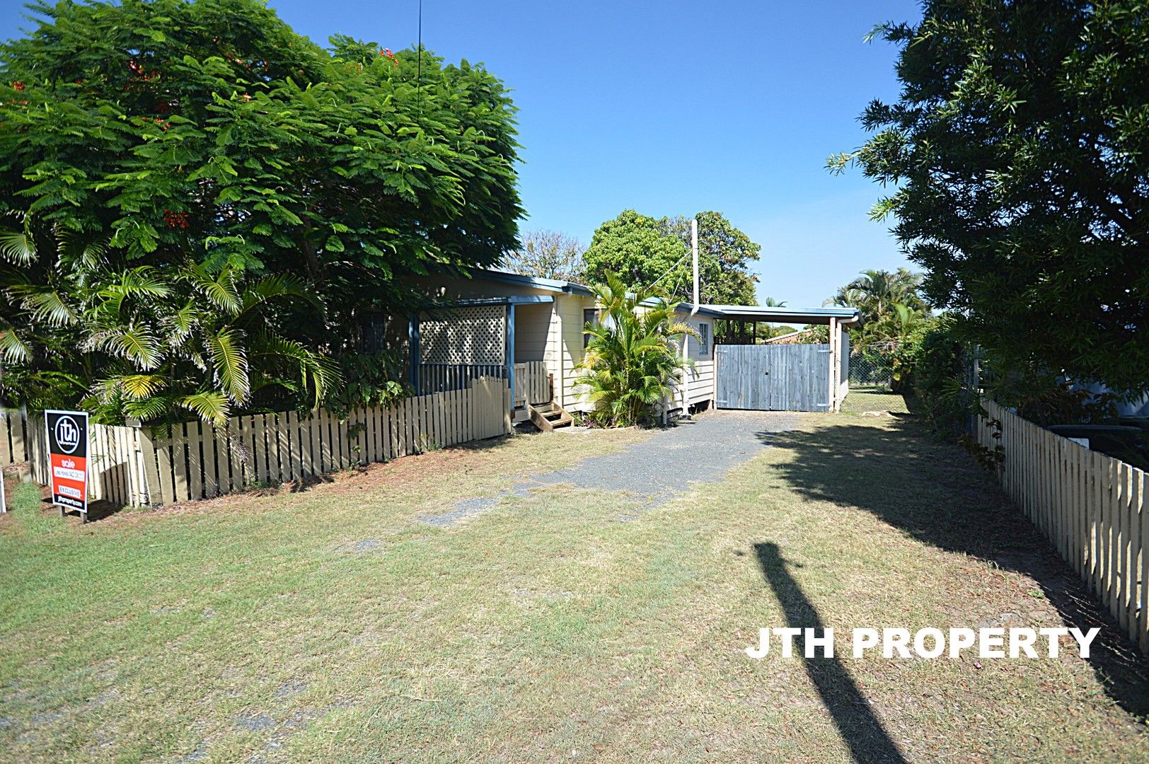 22 Caringa Street, Urangan QLD 4655, Image 0