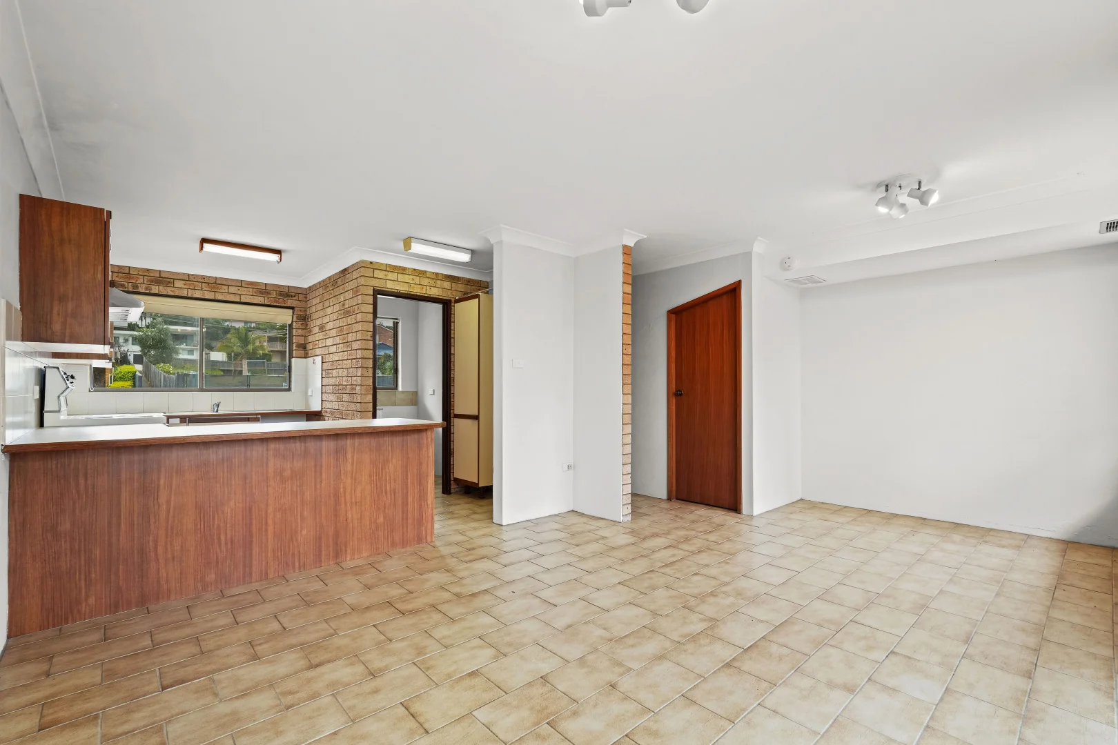 Additional image 4 of 2/2 Henley Avenue, Terrigal NSW 2260