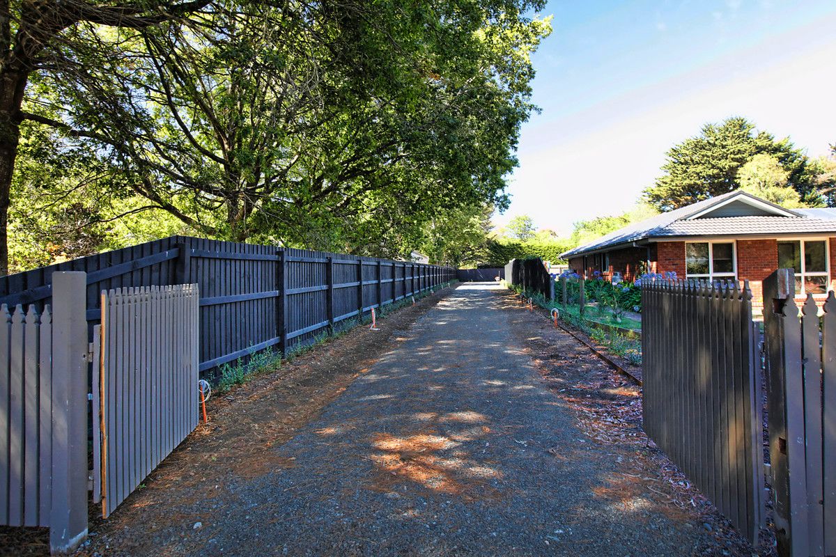 10 Savages Lane, Woodend VIC 3442, Image 1