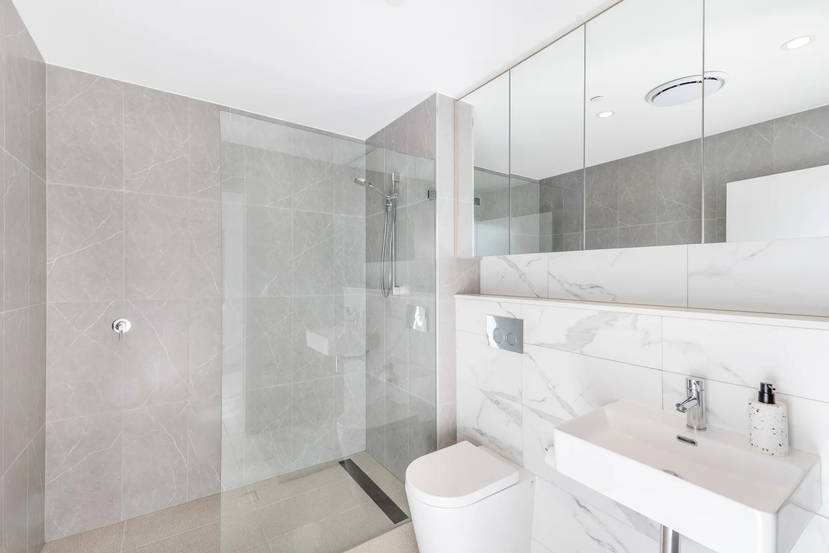 Additional image 8 of 403/669 Old Princes Highway, Sutherland NSW 2232