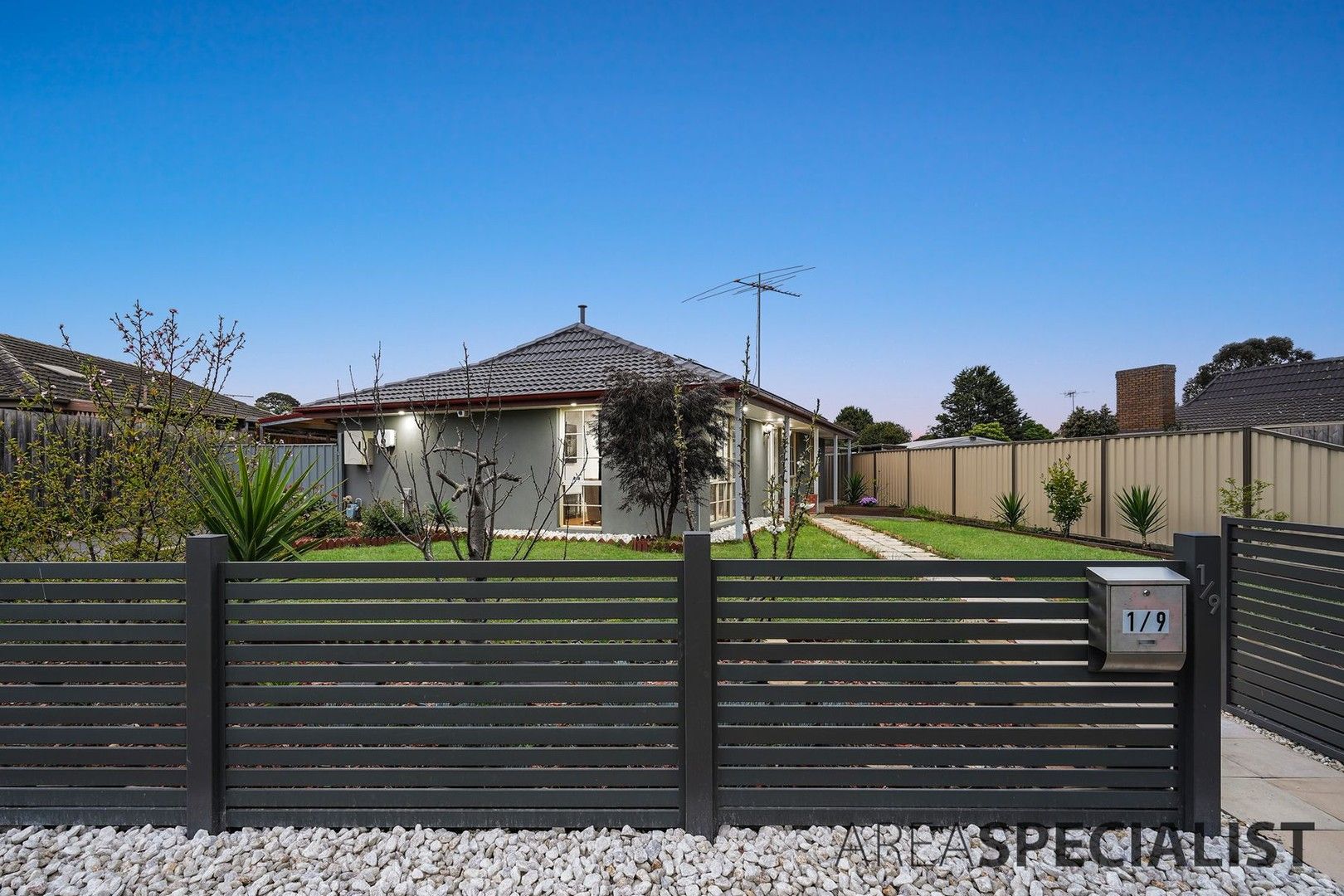 3 bedrooms Apartment / Unit / Flat in 1/9 Kennedy Court CRANBOURNE NORTH VIC, 3977