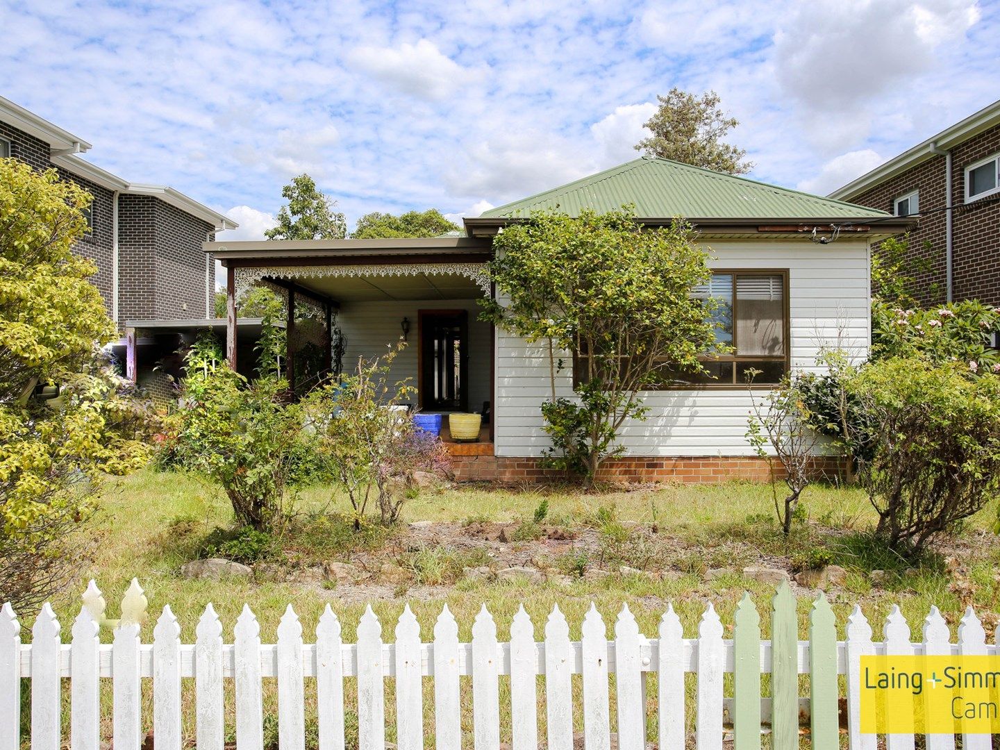 3 bedrooms House in 44 Kawana Street BASS HILL NSW, 2197