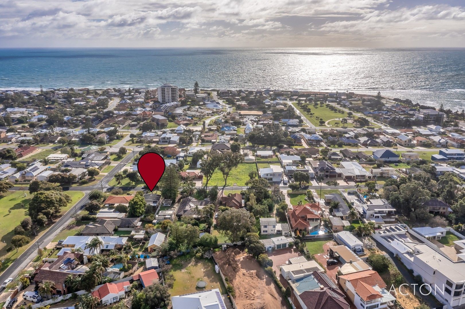 3 bedrooms House in 27 Peter Street HALLS HEAD WA, 6210
