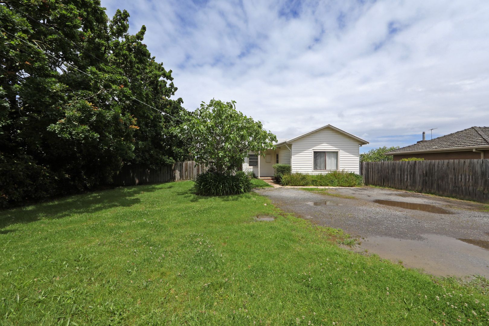 17 Allora Avenue, Ferntree Gully VIC 3156 House For Rent 380 Domain