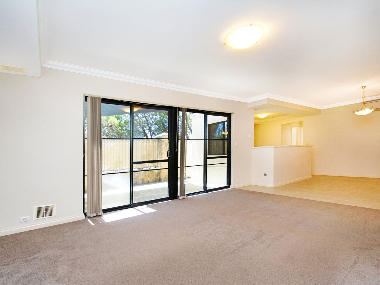 5/45 Halliday Grove, Hillarys WA 6025, Image 2