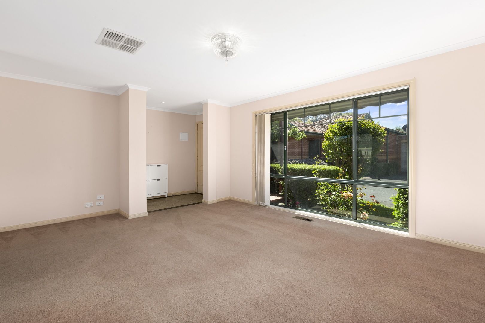 4/2 Daws Road, Doncaster East VIC 3109, Image 1