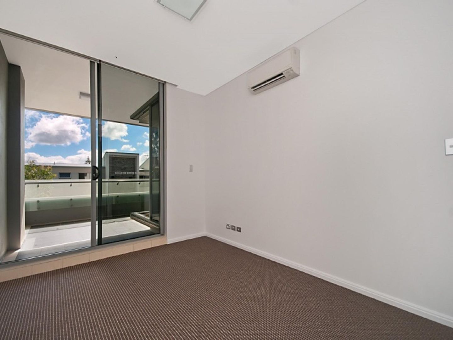 102/1 Ferntree Place, Epping NSW 2121, Image 2