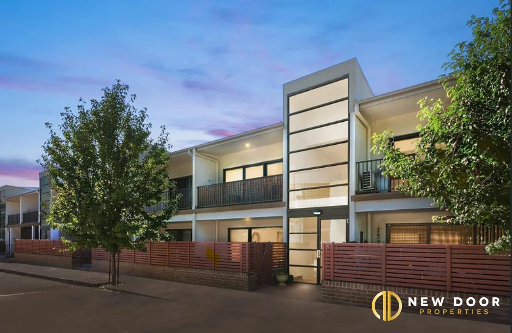 Primary image of 2/39 Jerrabomberra Avenue, Narrabundah ACT 2604