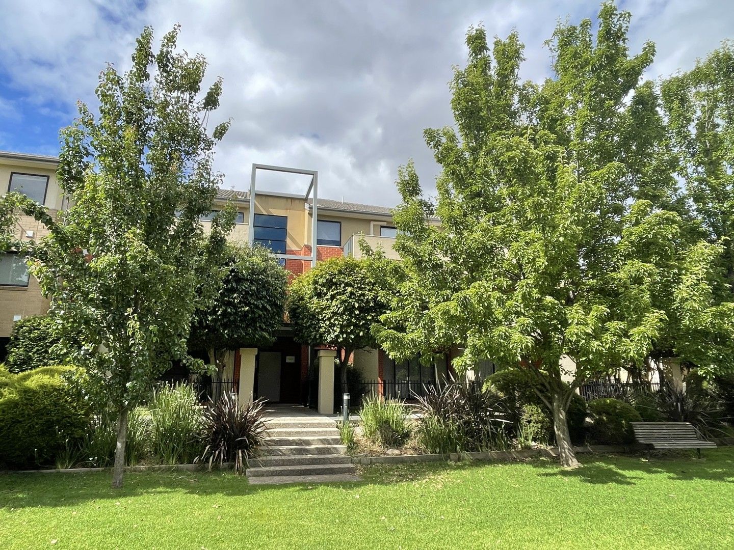 2 bedrooms Apartment / Unit / Flat in 4/2 Greenfield Drive CLAYTON VIC, 3168