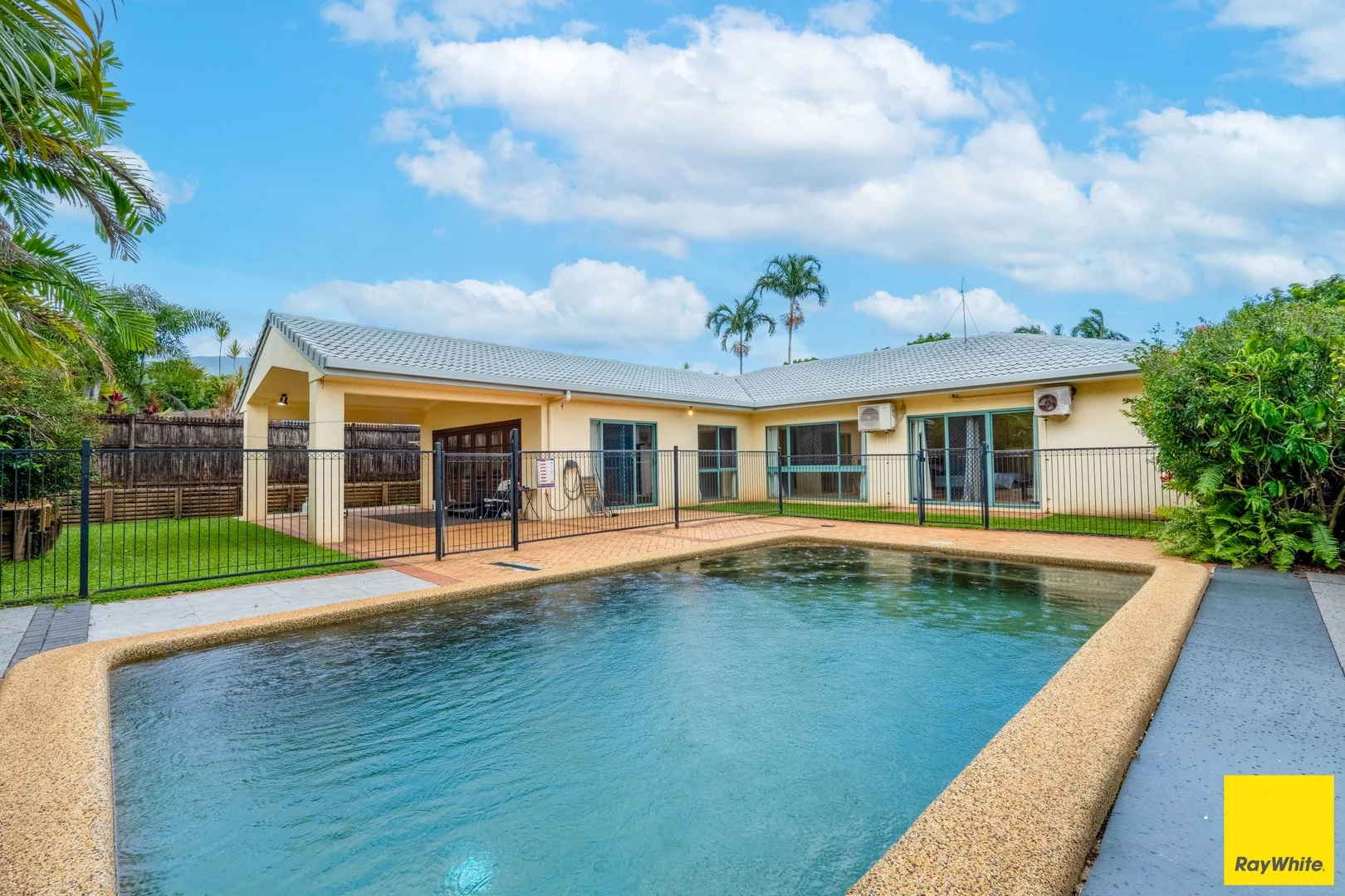 Primary image of 19 West Parkridge Drive, Brinsmead QLD 4870