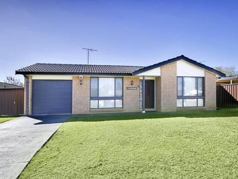3 bedrooms House in 3 De Lange Place OAKHURST NSW, 2761