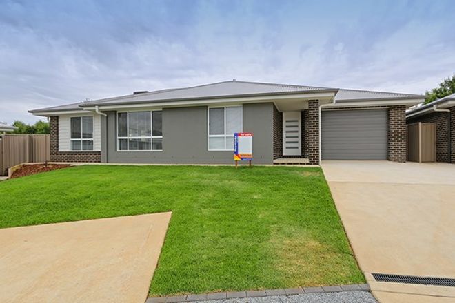 Picture of 4/26 Pooginook Place, BOURKELANDS NSW 2650