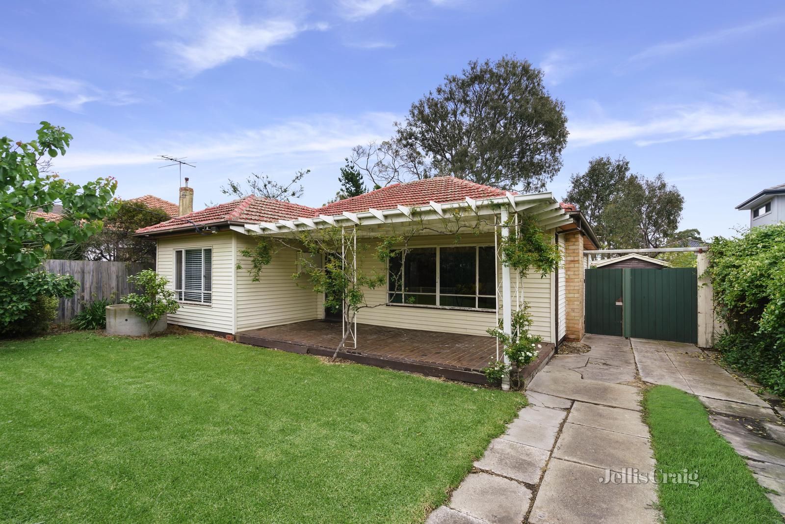 7 Basil Street, Newport VIC 3015, Image 2