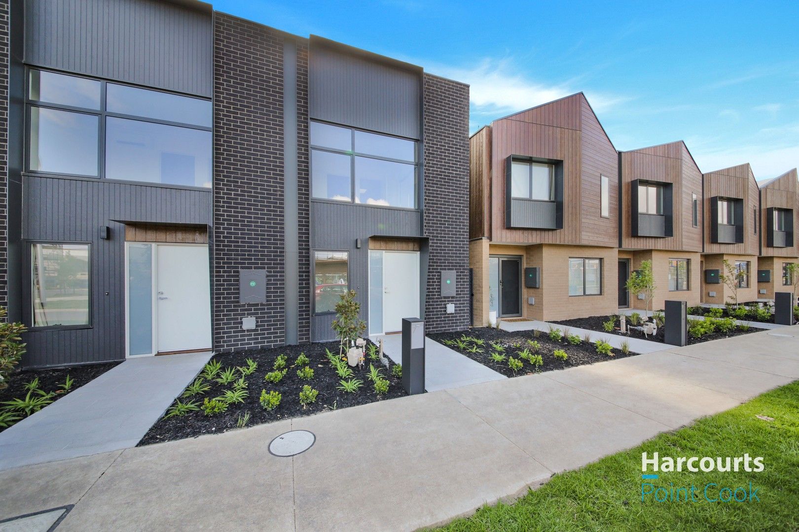 2 bedrooms Townhouse in 7 Phoenix Road ALTONA NORTH VIC, 3025