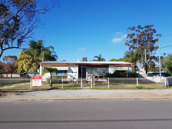 41 Lefroy Street, Moora WA 6510