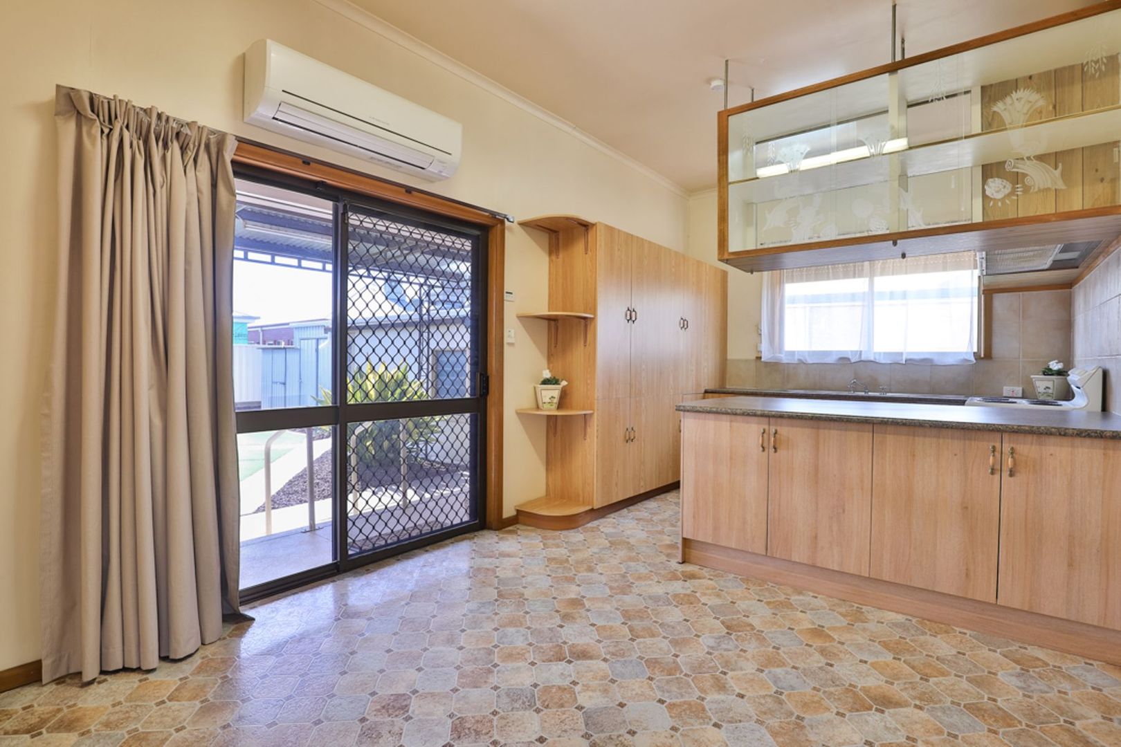 23 Floral Avenue West, Mildura VIC 3500, Image 2