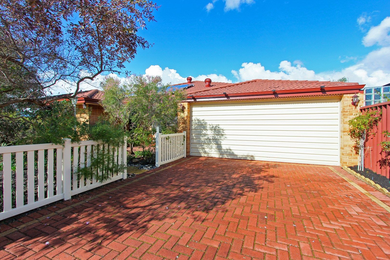 35 Bridgeman Drive, Bennett Springs WA 6063, Image 0