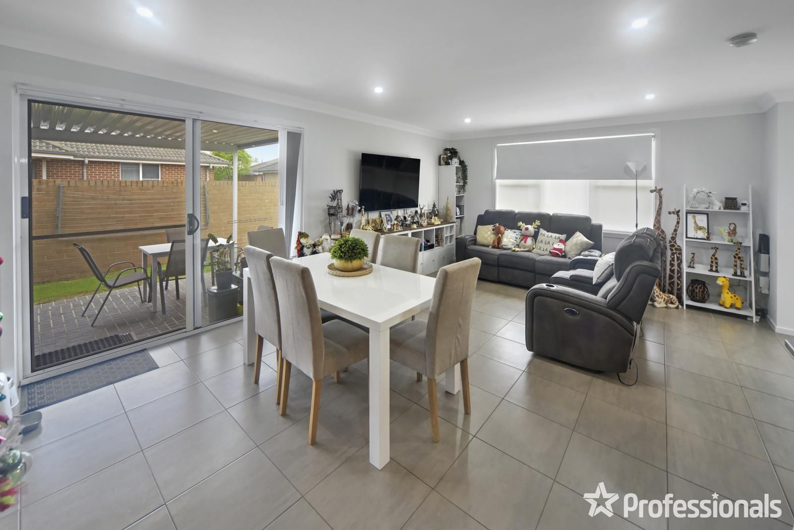 22/146 Plunkett Street, Nowra NSW 2541, Image 2