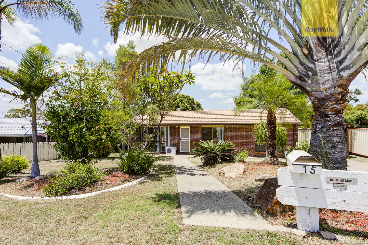 15 Dracon Street, Regents Park QLD 4118, Image 0