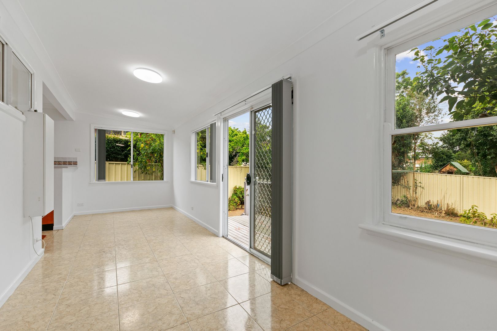 9 Whitling Avenue, Castle Hill NSW 2154, Image 2