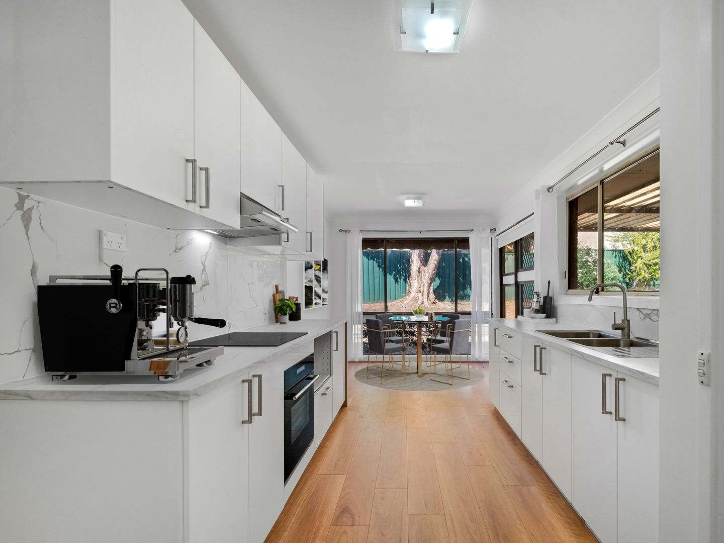 10 Grenache Place, Eschol Park NSW 2558, Image 2