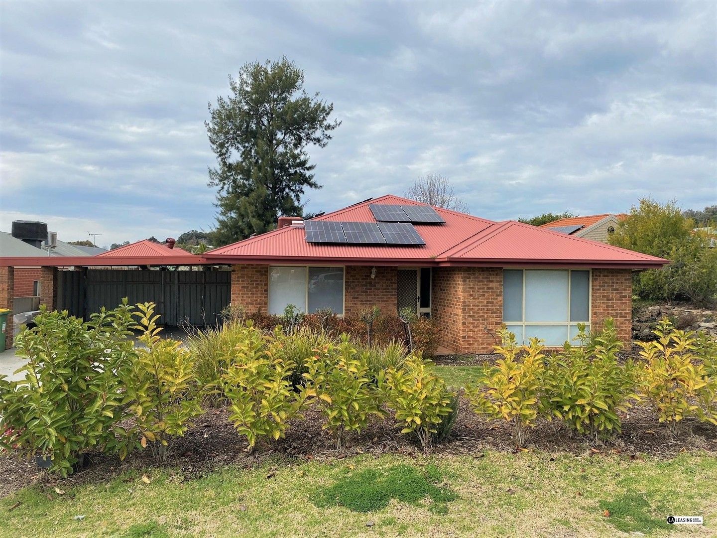 5 bedrooms House in 3 Sladen Court WEST WODONGA VIC, 3690