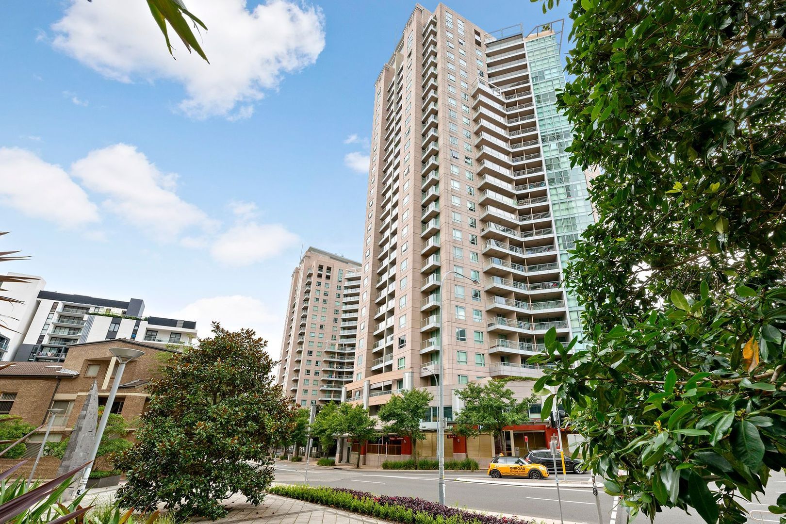 A1013/2A Help, Chatswood NSW 2067, Image 1