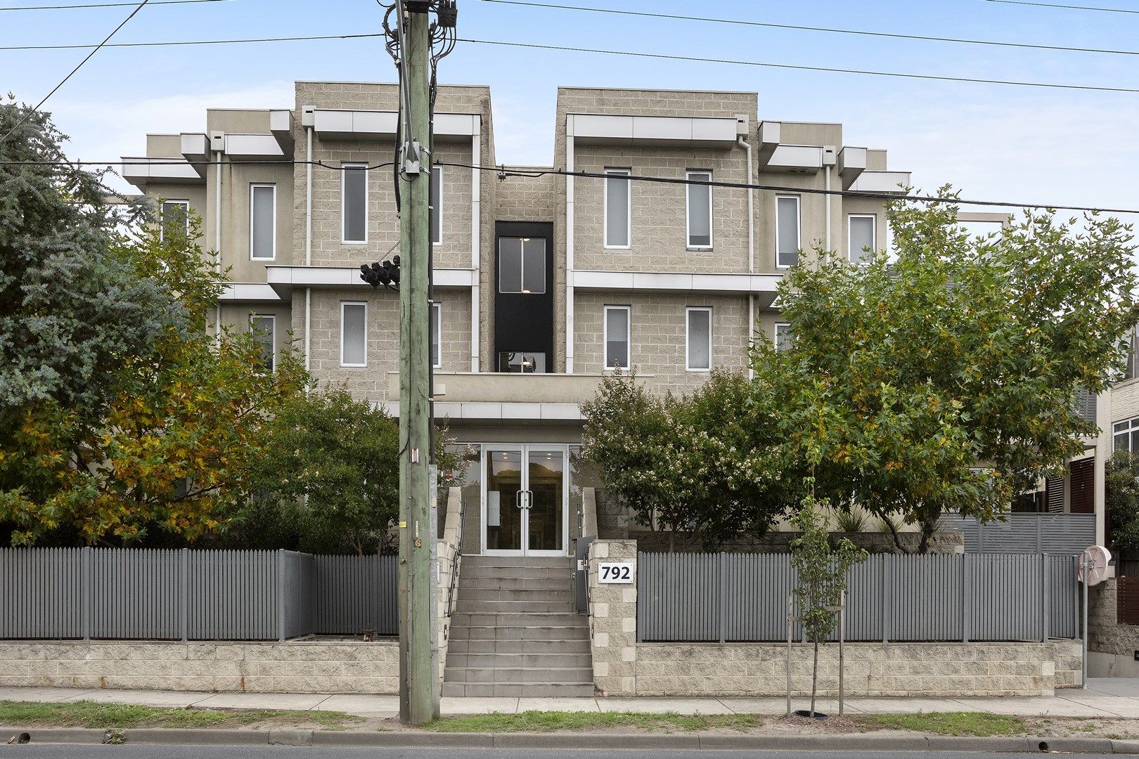 2 bedrooms Apartment / Unit / Flat in 16/790 Warrigal Road MALVERN EAST VIC, 3145
