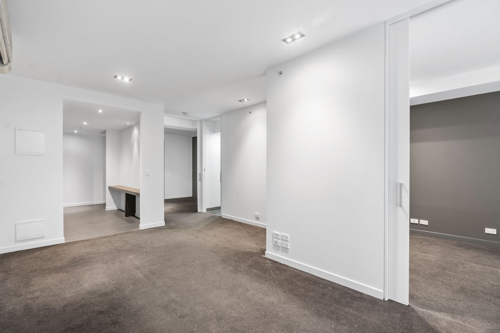 106v/162 Albert Street, East Melbourne VIC 3002 Apartment For Rent