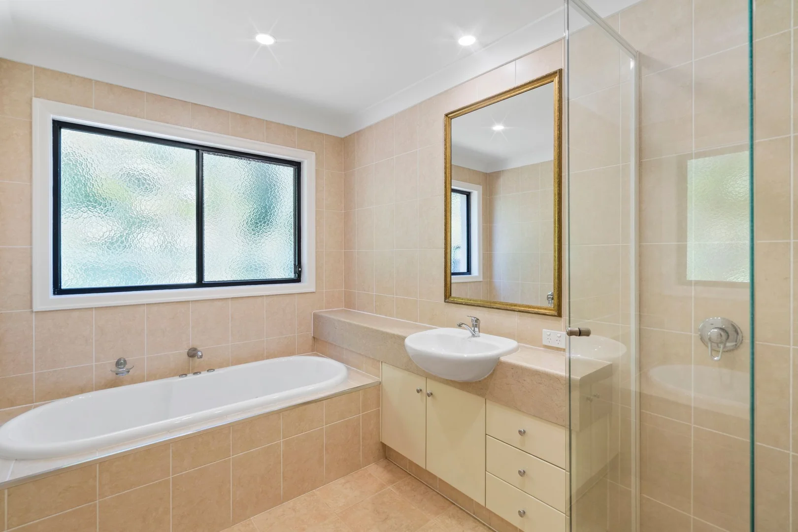 Additional image 10 of 2017 Gracemere Gardens Court, Hope Island QLD 4212