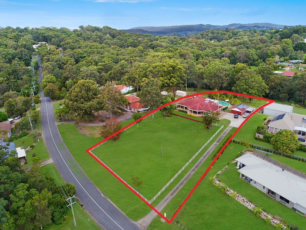 30 Cornwall Drive, Elanora QLD 4221, Image 0