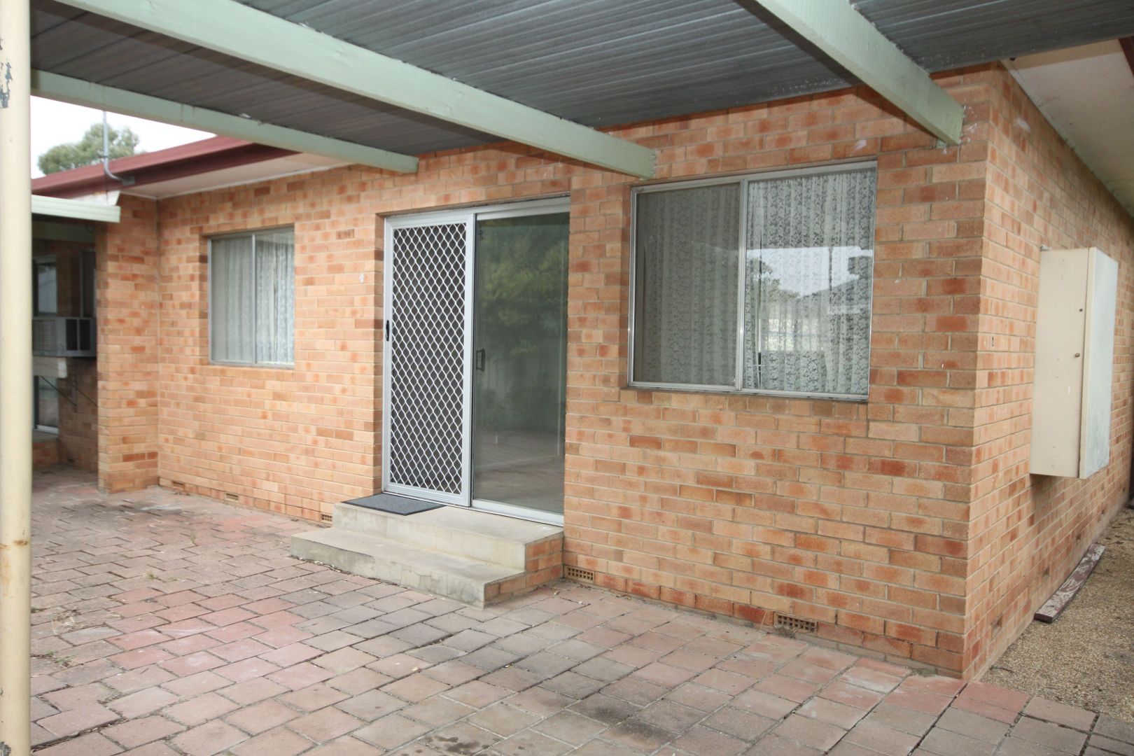 4/2 Langdon Avenue, Wagga Wagga Property History & Address Research