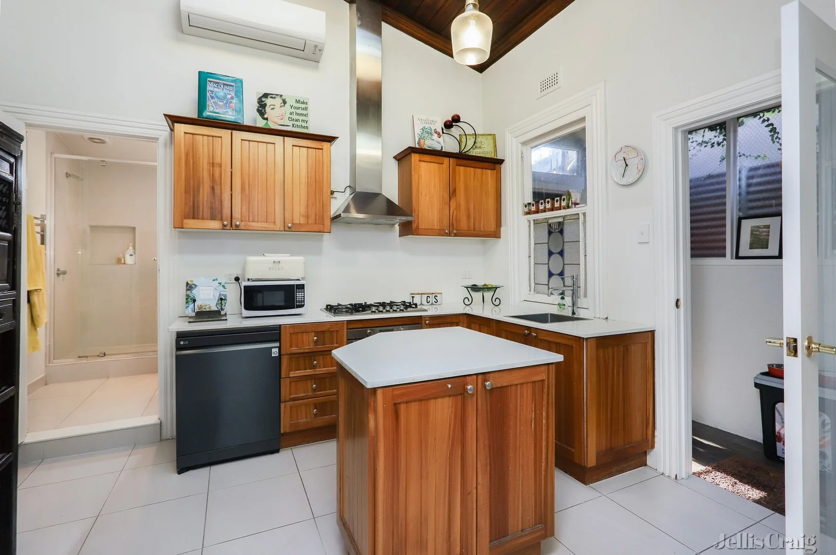 7 Campbell Grove, Northcote VIC 3070