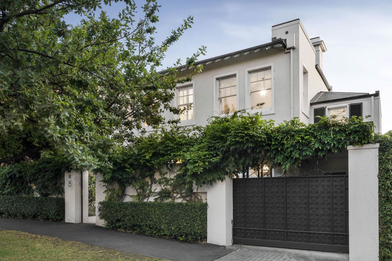 11 Tivoli Place, South Yarra VIC 3141, Image 0