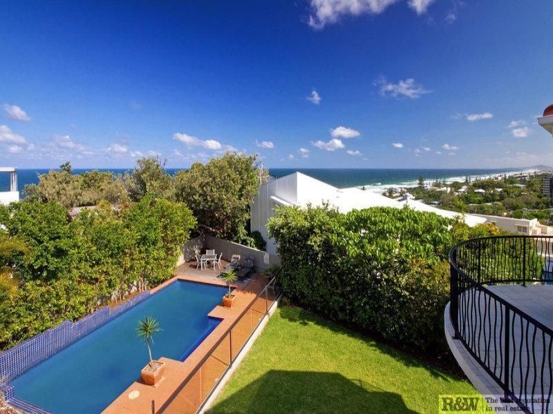 10 Kiamba Court, Sunshine Beach QLD 4567, Image 0