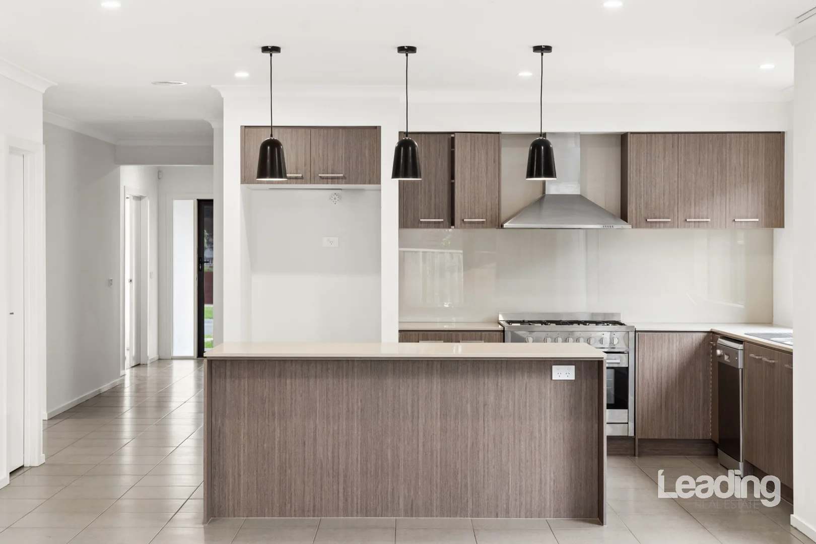 Additional image 2 of 71 Pavillion Circuit, Sunbury VIC 3429