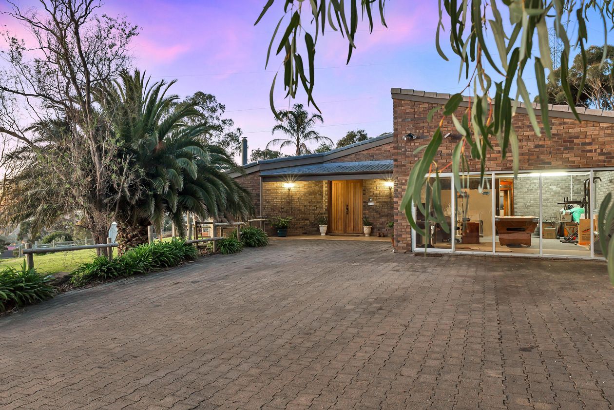 73 Education Road, Chandlers Hill SA 5159, Image 2