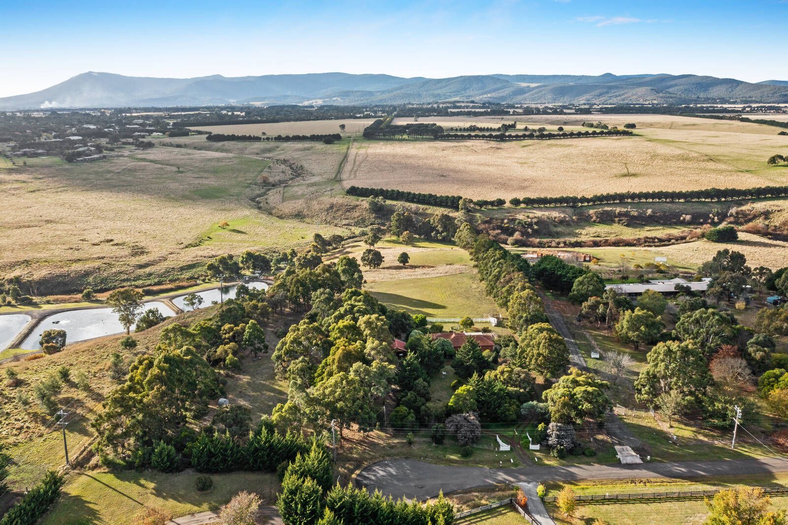 60 High View Crescent, Gisborne VIC 3437, Image 1