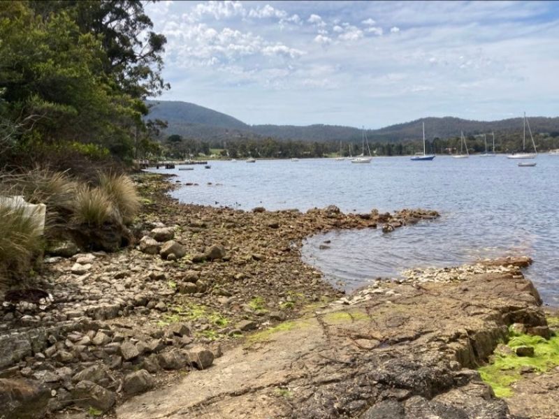 37 Chuter St, Deep Bay TAS 7112, Image 2