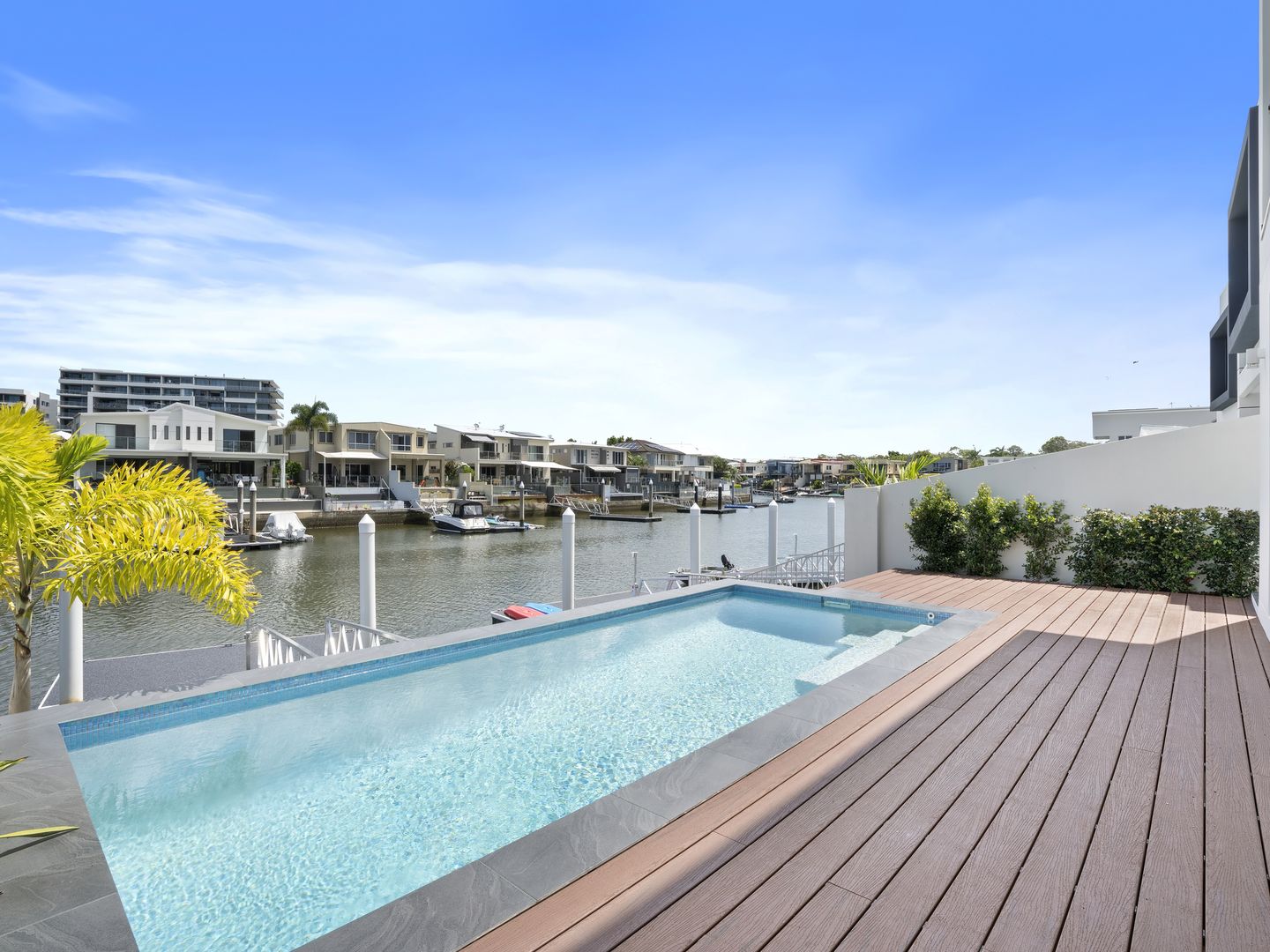 2/8 Middle Quay Drive, Biggera Waters QLD 4216, Image 1