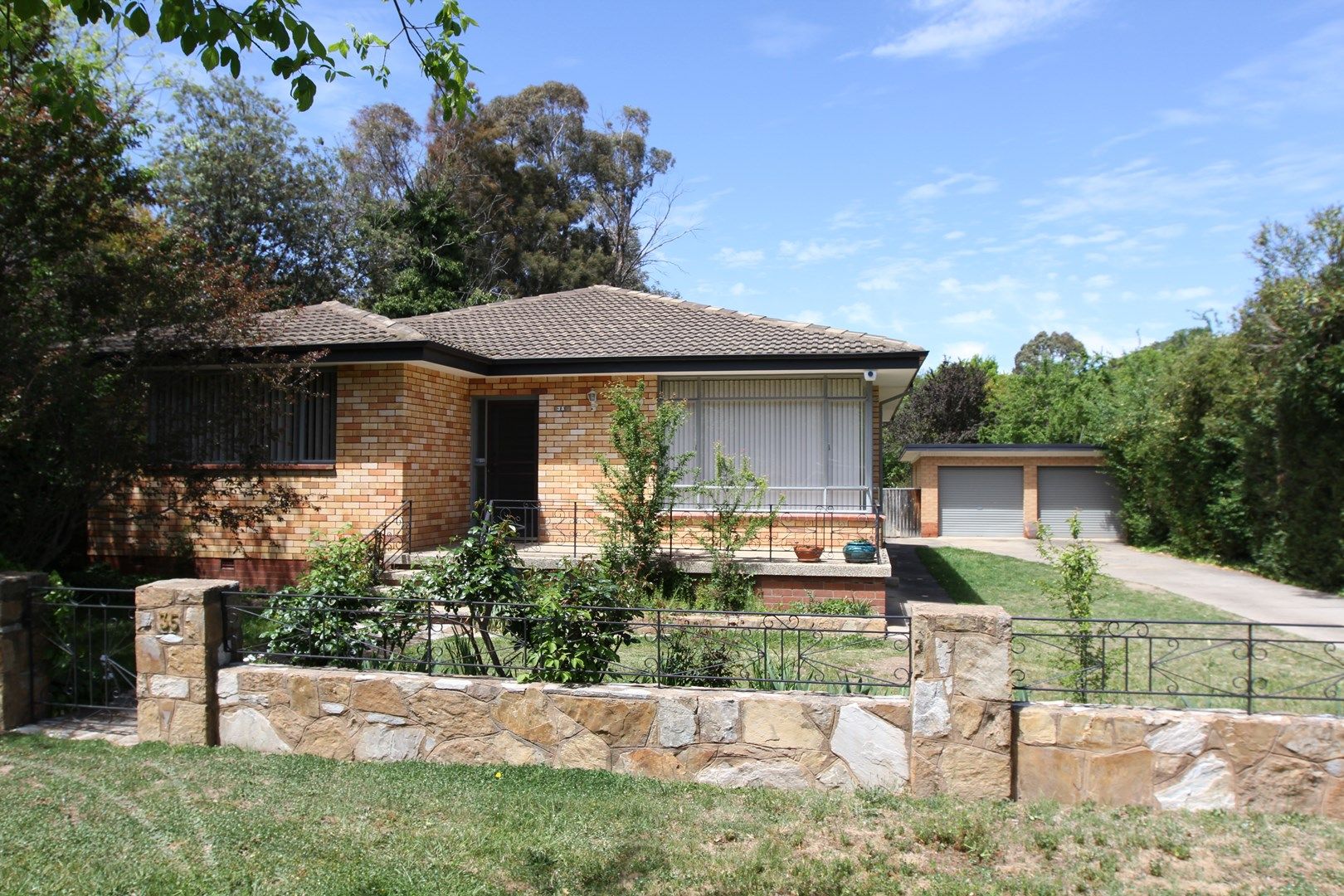 35 Booth Street, Queanbeyan NSW 2620, Image 0