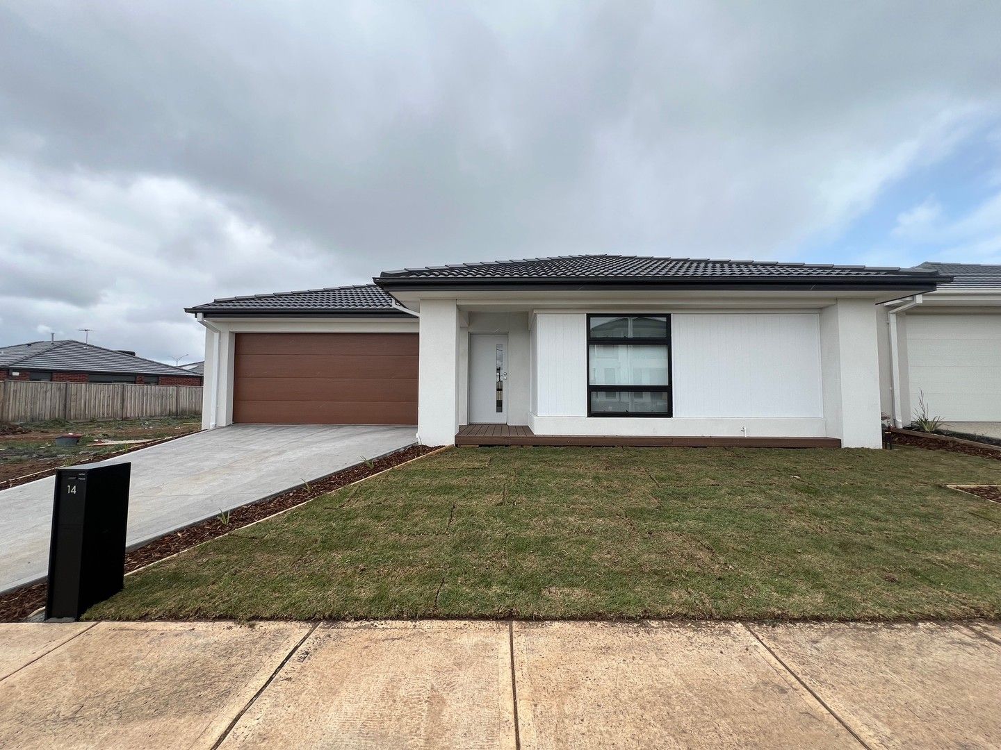 4 bedrooms House in 14 Maggie Crescent MAMBOURIN VIC, 3024